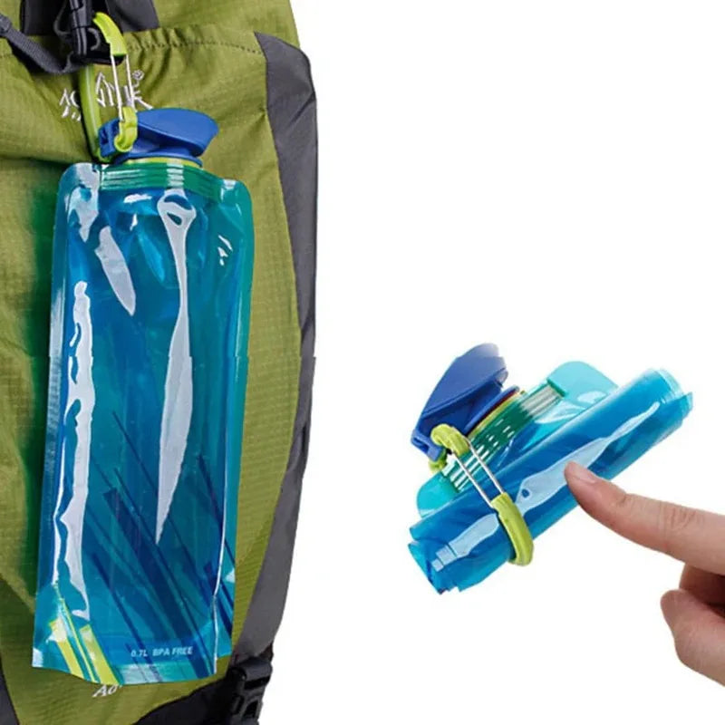 700ml Foldable Water Bottles Flexible Reusable Travel&Camping Water Bottle Water Pouch Soft Flask Water Bag With Carabiner Clip
